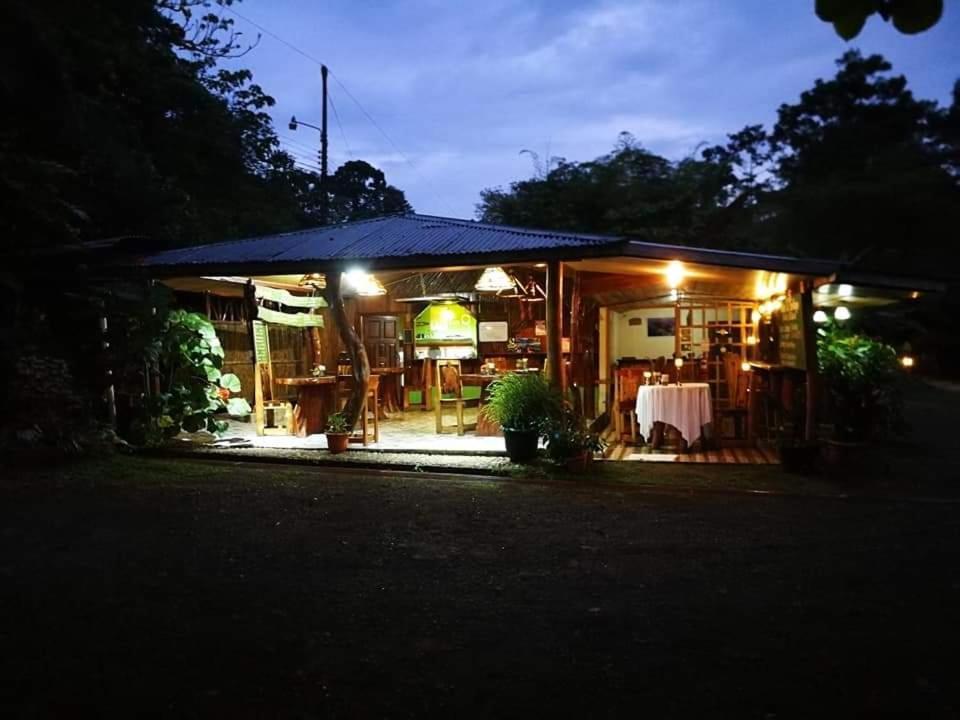 Casa El Tortugo Bed & Breakfast Drake Bay Exterior photo